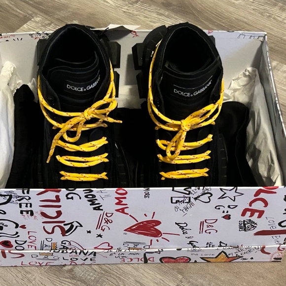 Dolce and Gabbana sneakers - Picture 8 of 16